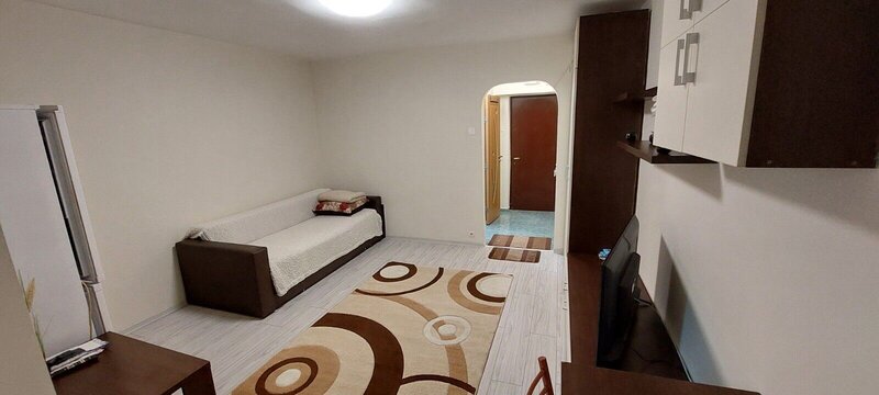 Titan, Policlinica Titan, parc IOR, bloc reabilitat termic