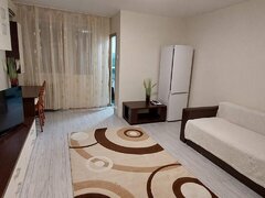 Titan, Policlinica Titan, parc IOR, bloc reabilitat termic